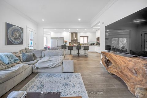 Photo 9 at 231 Shaftsbury Avenue N, Westbrook, Richmond Hill