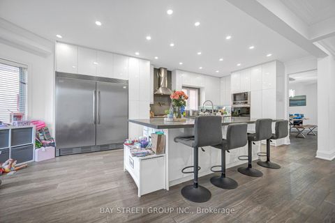 Photo 13 at 231 Shaftsbury Avenue N, Westbrook, Richmond Hill