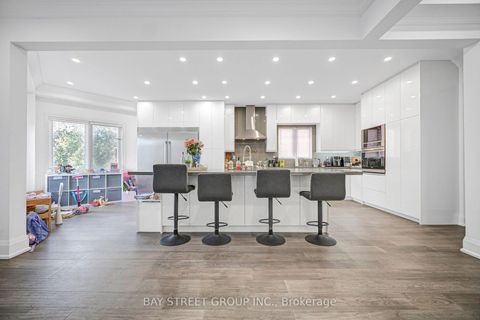 Photo 14 at 231 Shaftsbury Avenue N, Westbrook, Richmond Hill