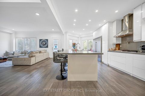 Photo 15 at 231 Shaftsbury Avenue N, Westbrook, Richmond Hill