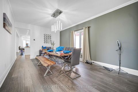 Photo 16 at 231 Shaftsbury Avenue N, Westbrook, Richmond Hill