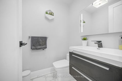 Photo 19 at 231 Shaftsbury Avenue N, Westbrook, Richmond Hill