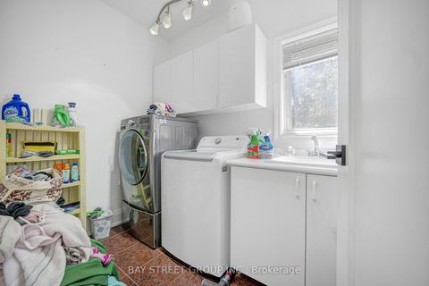 Photo 20 at 231 Shaftsbury Avenue N, Westbrook, Richmond Hill