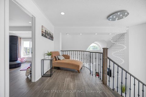 Photo 22 at 231 Shaftsbury Avenue N, Westbrook, Richmond Hill