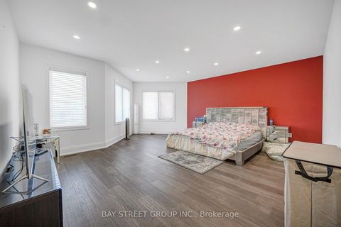 Photo 28 at 231 Shaftsbury Avenue N, Westbrook, Richmond Hill