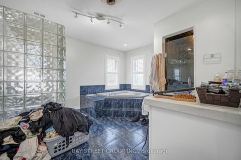 Photo 30 at 231 Shaftsbury Avenue N, Westbrook, Richmond Hill