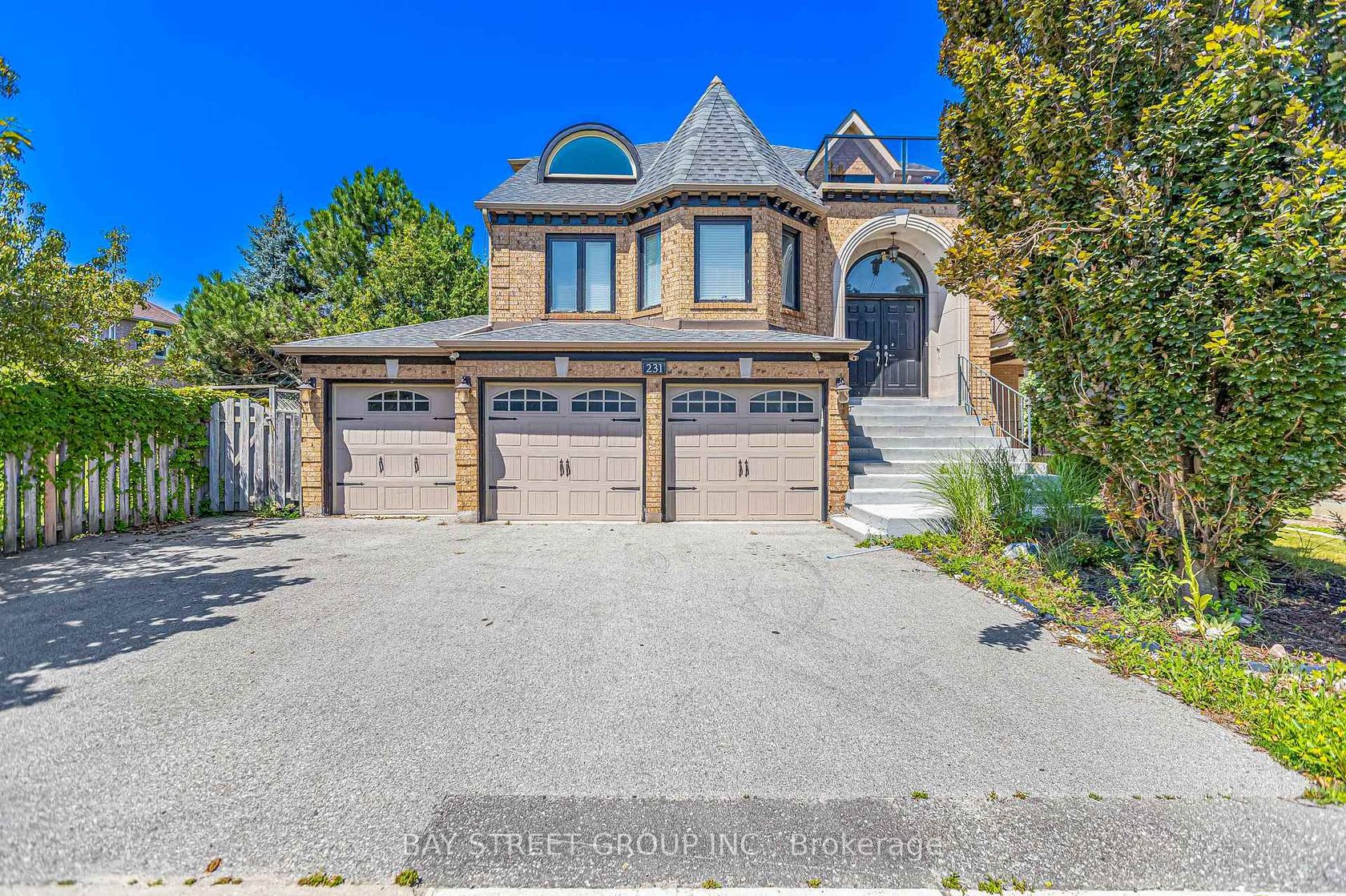 231 Shaftsbury Avenue N, Westbrook, Richmond Hill photo 1