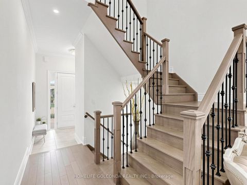 Photo 2 at 73 Menotti Drive, Oak Ridges, Richmond Hill