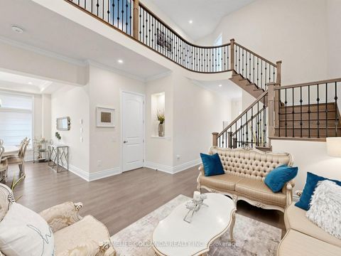Photo 5 at 73 Menotti Drive, Oak Ridges, Richmond Hill