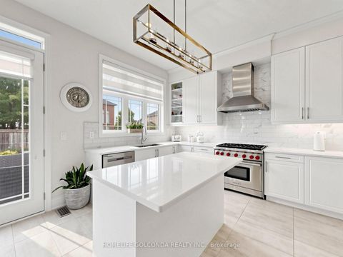 Photo 9 at 73 Menotti Drive, Oak Ridges, Richmond Hill