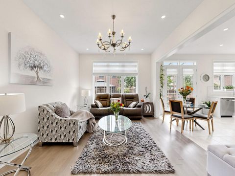 Photo 14 at 73 Menotti Drive, Oak Ridges, Richmond Hill