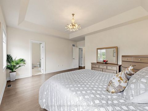 Photo 21 at 73 Menotti Drive, Oak Ridges, Richmond Hill