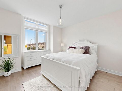 Photo 24 at 73 Menotti Drive, Oak Ridges, Richmond Hill