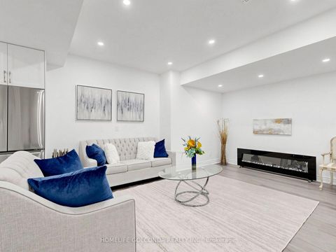 Photo 35 at 73 Menotti Drive, Oak Ridges, Richmond Hill