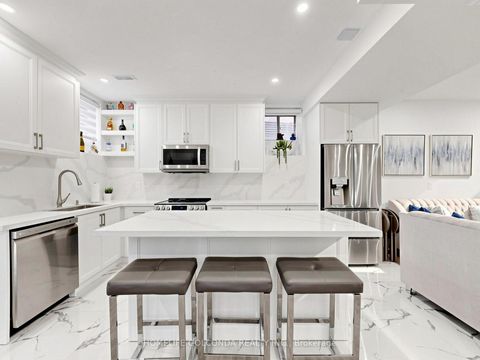 Photo 39 at 73 Menotti Drive, Oak Ridges, Richmond Hill