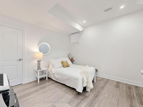 Photo 42 at 73 Menotti Drive, Oak Ridges, Richmond Hill
