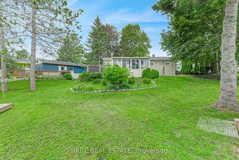 Photo 14 at 11 Hawthorne Drive, Alcona, Innisfil