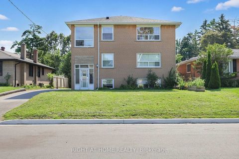 Photo 2 at 137 Vancouver Street, Codrington, Barrie