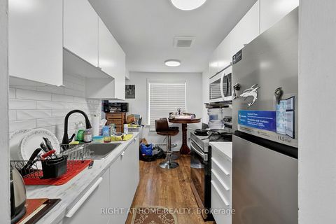Photo 14 at 137 Vancouver Street, Codrington, Barrie