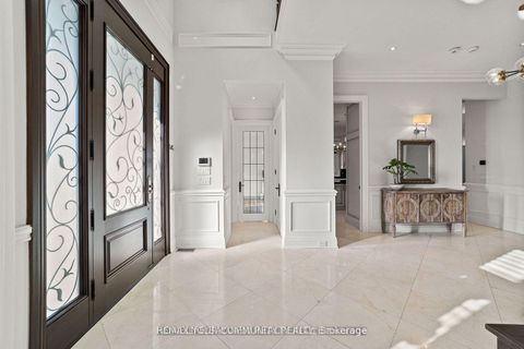 Photo 3 at 18 Parker Avenue, Oak Ridges, Richmond Hill
