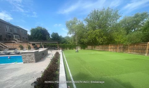 Photo 7 at 18 Parker Avenue, Oak Ridges, Richmond Hill