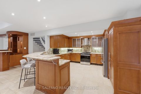 Photo 37 at 188 Deerchase Circle, Islington Woods, Vaughan