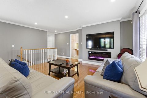 Photo 4 at 1473 Greenvalley Trail, Taunton, Oshawa