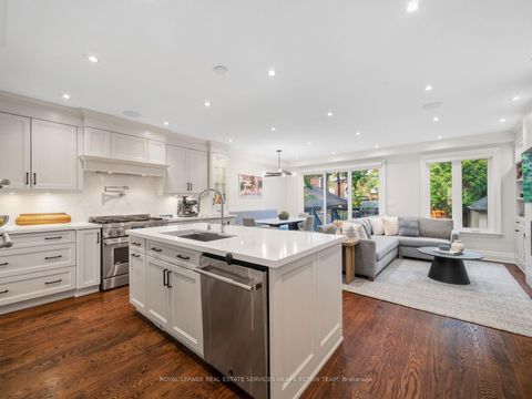 Photo 10 at 29 Maxwell Avenue, Eglinton, Toronto