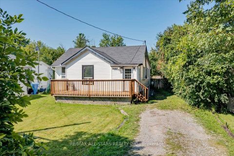 Photo 1 at 27182 Woodbine Avenue, Historic Lakeshore Communities, Georgina