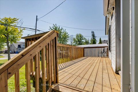 Photo 2 at 27182 Woodbine Avenue, Historic Lakeshore Communities, Georgina