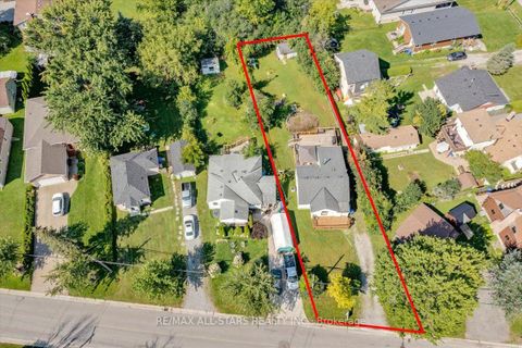 Photo 32 at 27182 Woodbine Avenue, Historic Lakeshore Communities, Georgina