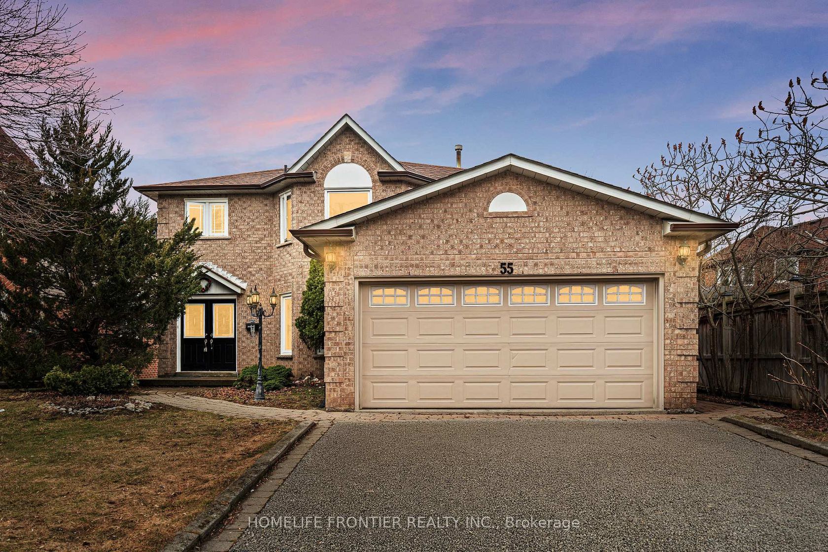 55 Attridge Drive, Aurora Village, Aurora photo 3