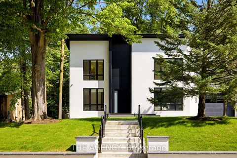 Photo 2 at 193 Beechwood Crescent, Central Newmarket, Newmarket