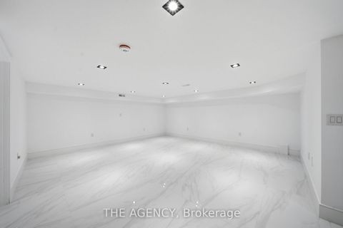 Photo 32 at 193 Beechwood Crescent, Central Newmarket, Newmarket