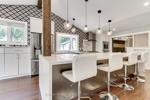 Photo 11 at 3433 Mount Albert Road, Rural East Gwillimbury, East Gwillimbury
