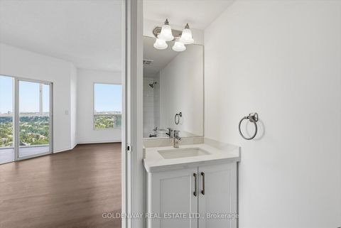 Photo 13 at 2901 - 7 Concorde Place, Don Mills, Toronto