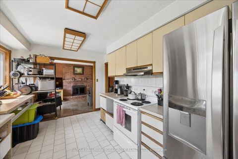 Photo 10 at 458 Chester Avenue, London, Newmarket