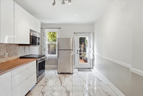 Photo 9 at 1259 Davenport Road, Junction, Toronto