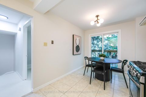 Photo 21 at 21 - 30 Chichester Place, L'Amoreaux, Toronto