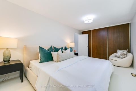 Photo 24 at 21 - 30 Chichester Place, L'Amoreaux, Toronto