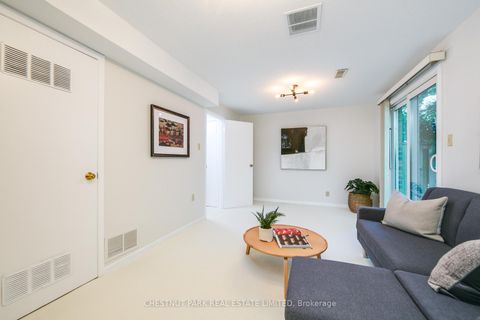 Photo 40 at 21 - 30 Chichester Place, L'Amoreaux, Toronto