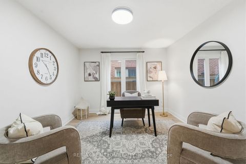 Photo 6 at 653 Exceller Circle, Wyndham, Newmarket