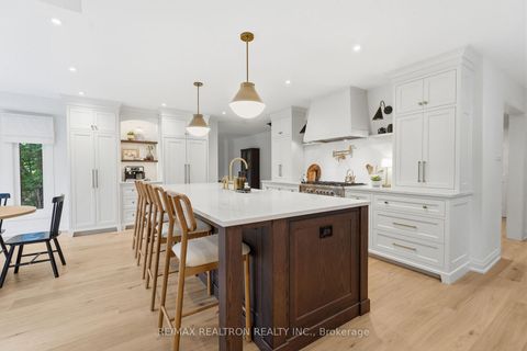 Photo 11 at 653 Exceller Circle, Wyndham, Newmarket