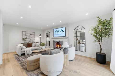 Photo 16 at 653 Exceller Circle, Wyndham, Newmarket