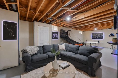 Photo 38 at 653 Exceller Circle, Wyndham, Newmarket