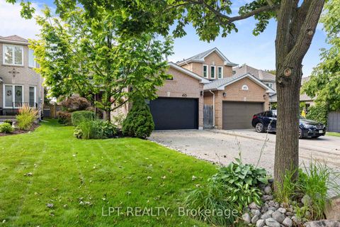 Photo 2 at 416 Flanagan Court, Summerhill Estates, Newmarket