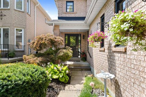 Photo 3 at 416 Flanagan Court, Summerhill Estates, Newmarket