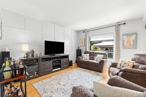 Photo 13 at 416 Flanagan Court, Summerhill Estates, Newmarket