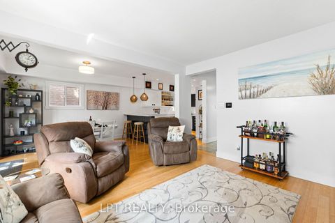 Photo 15 at 416 Flanagan Court, Summerhill Estates, Newmarket