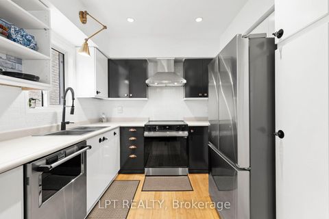 Photo 18 at 416 Flanagan Court, Summerhill Estates, Newmarket
